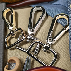 2 cm Almond Hook  Spring Swivel Hook AL004041