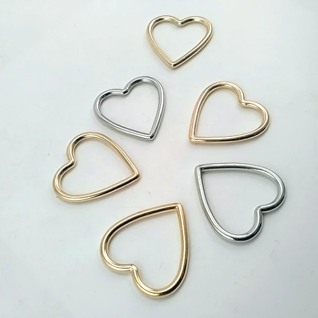 2 cm 0.8" Heart Shaped Swimsuit and Bikini Accessory - Neckline Accessory 50 Pieces/Pack CGT4500PCK