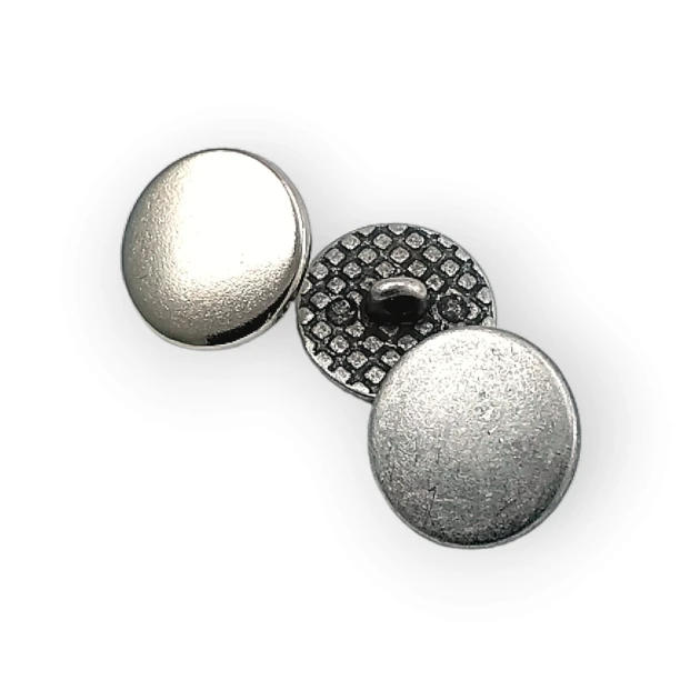 Flat Shank Button 17 mm - 28 L No Pattern E 1345