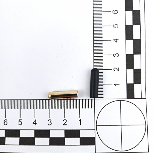 Metal Cord End 2 cm with 4.4 mm Opening E 2092