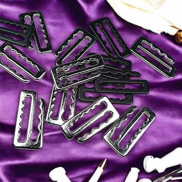 Hook 2 cm - 0,79" Internal Size Threaded Hook Buckle E 2303