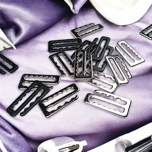 Hook 2 cm - 0,79" Internal Size Threaded Hook Buckle E 2303