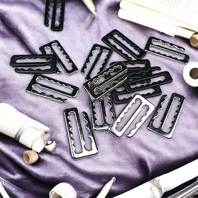 Hook 2 cm - 0,79" Internal Size Threaded Hook Buckle E 2303