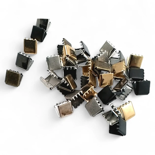 Pinch Cord End 11 mm x 8.4 mm - Closed Edge Pinch Cord End Brass DGK0010K