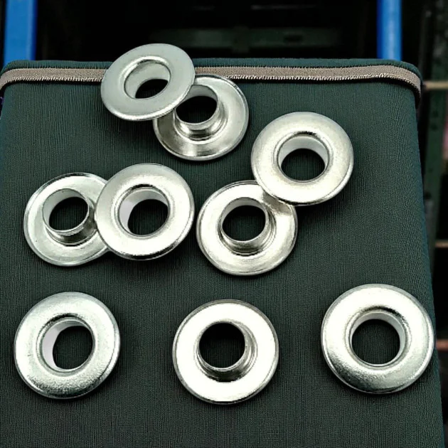 15/64" Brass 5,8 mm Double Sided Eyelet (500 Pcs/Pack) ERB0004PRC