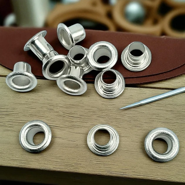 Long Pipe Eyelet 11/64" Brass 4.2 mm (500 Pcs/Pack) ERB0002PRU