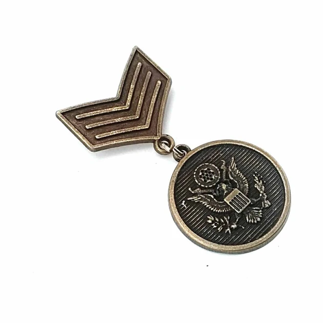 6 cm Antique Brass-Tone Emblem Medal Brooch BRS0002