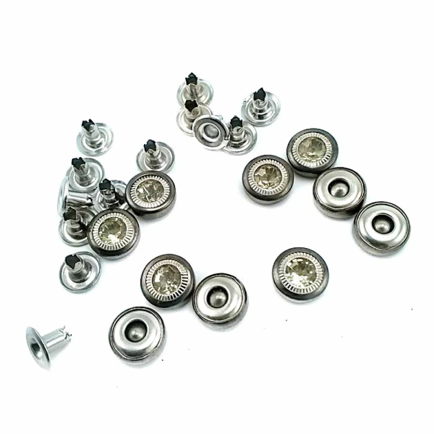 Rhinetone Rivet 8 mm in Steel