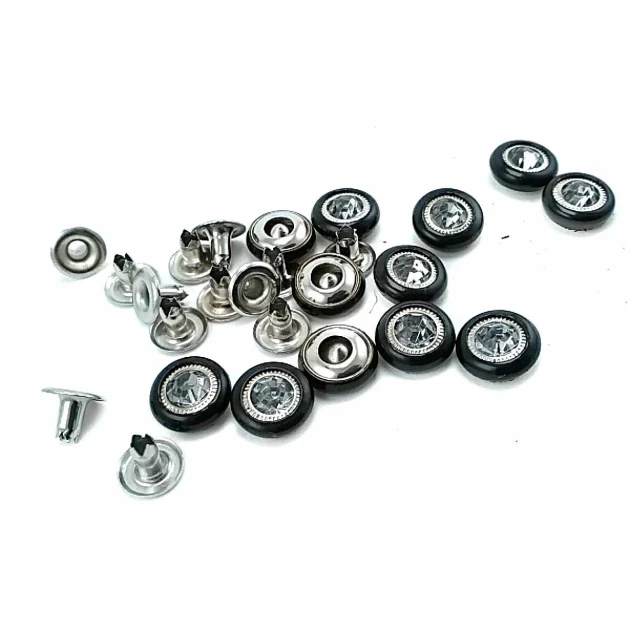 Rhinestone Rivet 10 mm 16 L - 250 pcs