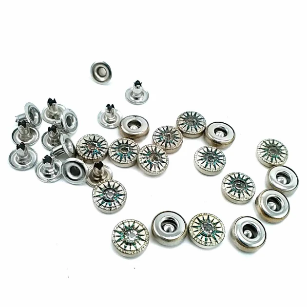 Rhinestone Solar Design Rivet 10 mm 16L
