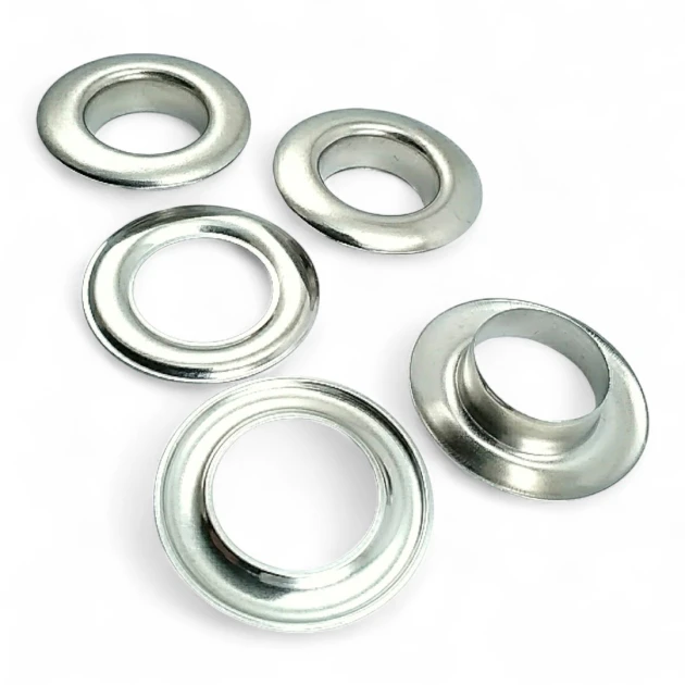 11/16" Brass 17,3 mm Curved Eyelet ERB0031PR