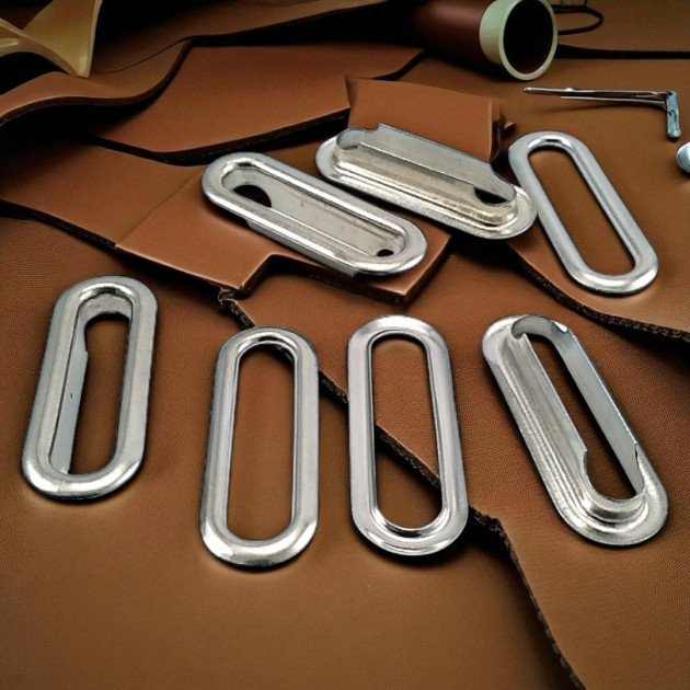 3 cm Oval Eyelet 1 ³/₁₆Brass EROV0030PR