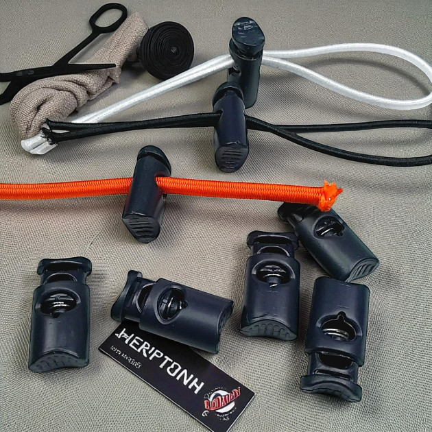 Plastic Stopper Single Hole  7 mm Hole Diameter Top Press -  H003014