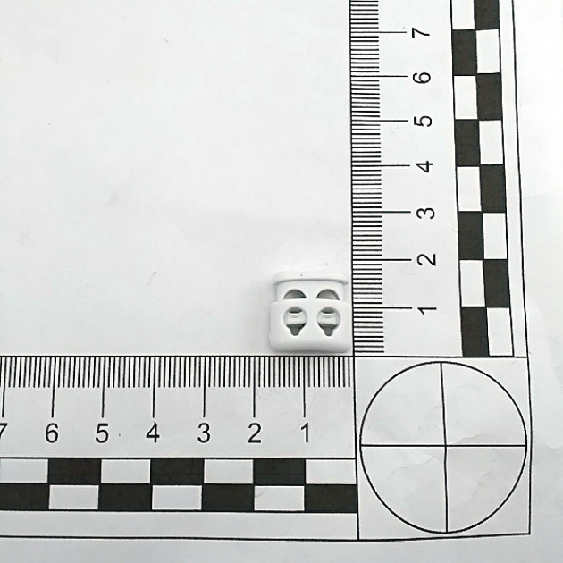 Top Press Stopper Two Hole Plastic Stopper 4.5 mm Hole Diameter H004413