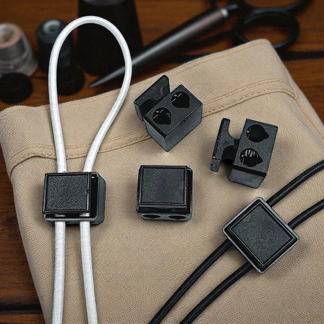 Two Hole Plastic Stopper 5 mm Hole Diameter Top Press Stopper H008505