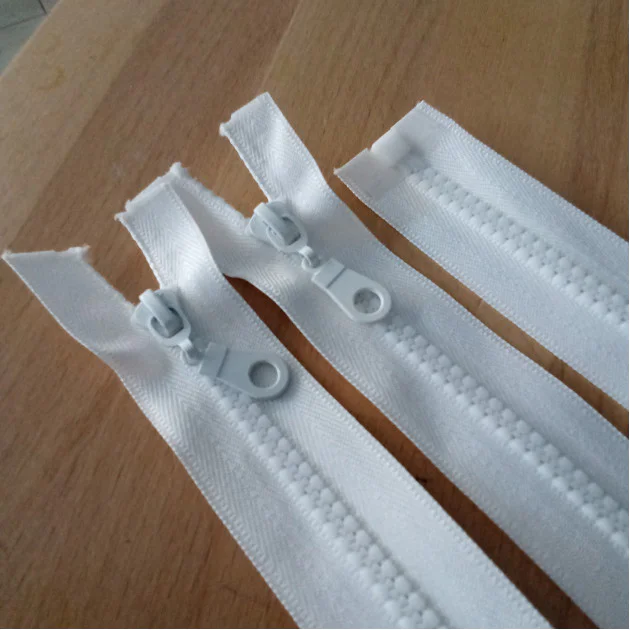 28 cm Tip 6 Naylon Mont Fermuarı – Açık Uçlu (Separe) ZPHSN0028T6