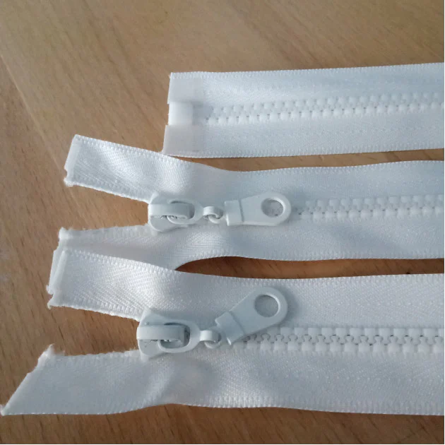 28 cm Tip 6 Naylon Mont Fermuarı – Açık Uçlu (Separe) ZPHSN0028T6