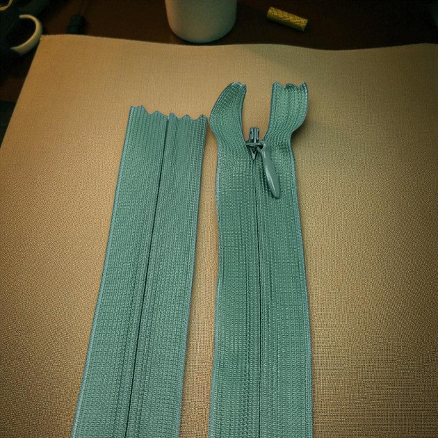 40 cm Closed End (Bottom) Hidden Tulle Zipper ZPHSN0040TUL 40 cm Closed End (Bottom) Hidden Tulle Zipper ZPHSN0040TUL