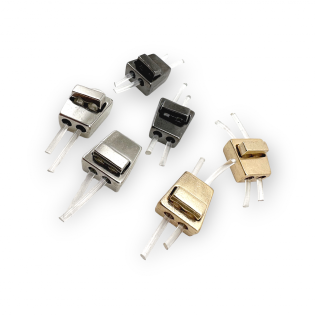 Tek Düğmeli İki Delikli Stoper 3 mm Kordon Girişli B0029