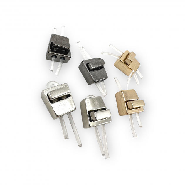 Tek Düğmeli İki Delikli Stoper 3 mm Kordon Girişli B0029