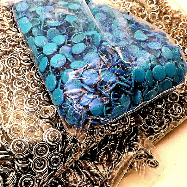 Prong Snap Fastener with Cover 9.5mm - 3/8" Saxe Blue Painted Stainless Steel 250 Pieces/Pack C0014PromoS Blue