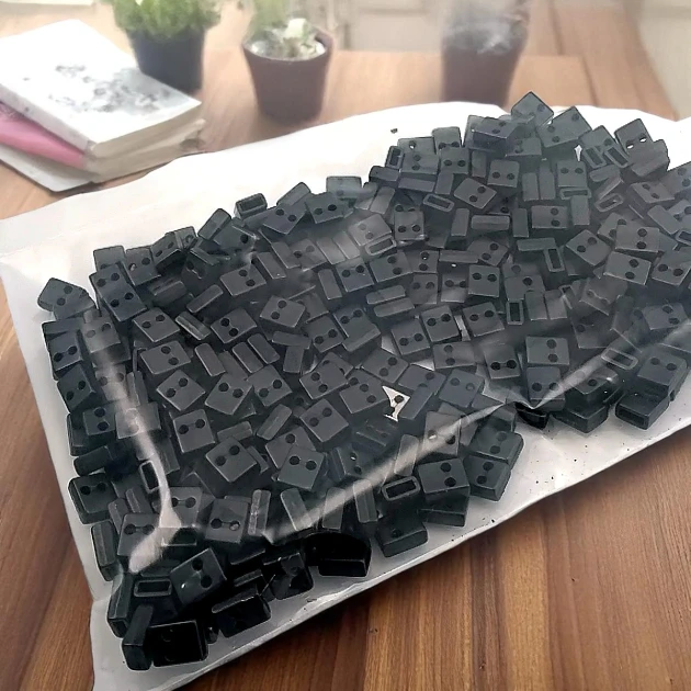 Dikilebilen Bağ Ucu Promosyon Paket 6,5 x 8 mm Giriş 5 mm 350 Adet/Paket E 2004 PROMO