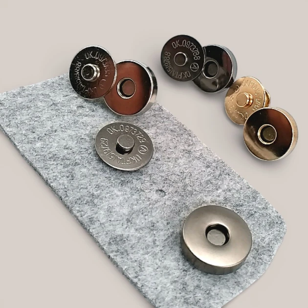 18 mm Mıknatıslı Çanta ÇıtÇıtı - Çanta Mıknatısı Çift Taraf Troklu - Plus Kalite SB 10132CT