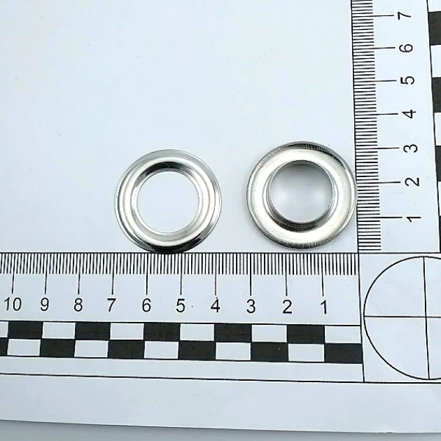 11/16" Brass 17,3 mm Curved Eyelet ERB0031PR