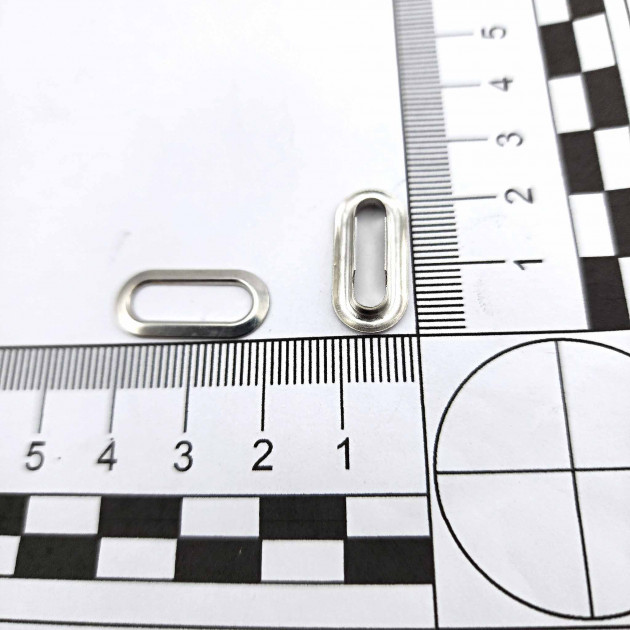 1,5 cm Oval Eyelet Brass 19/32" (500 Pieces/Pack) EROV0015PR