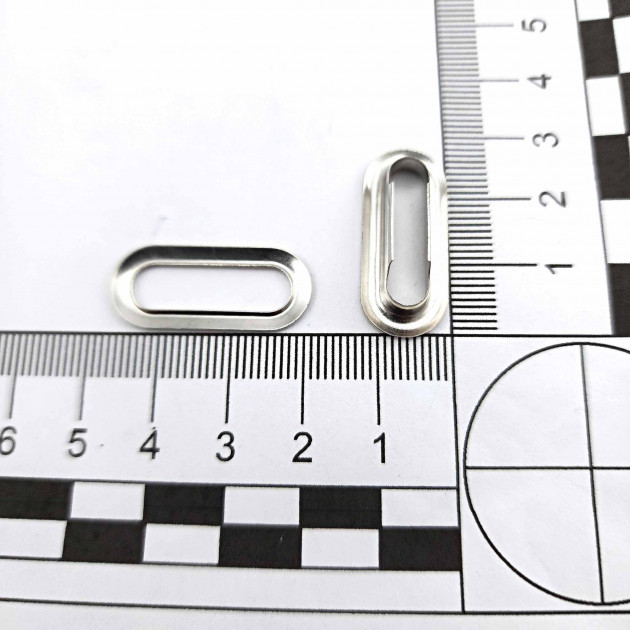 2 cm Oval Eyelet Brass 25/32" EROV0020PR 2 cm Oval Eyelet Brass 25/32" EROV0020PR