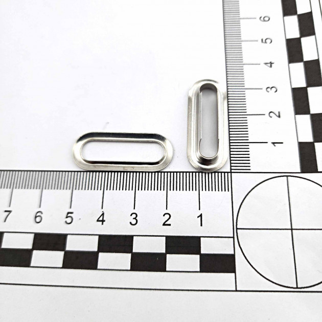 2,5 cm Oval Eyelet 1"  Brass EROV0025PR