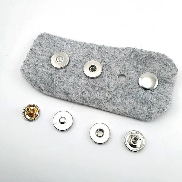 Magnetic Snap Fastener 12.5 mm Curved Brass Set of 4 ERMK0125PR