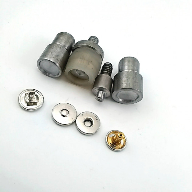 Magnetic Snap Fastener 12.5 mm Curved Brass Set of 4 ERMK0125PR