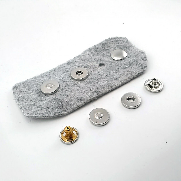 Magnetic Snap Buttons 15 mm Curved Brass Set of 4 ERMK015PR Magnetic Snap Buttons 15 mm Curved Brass Set of 4 ERMK015PR