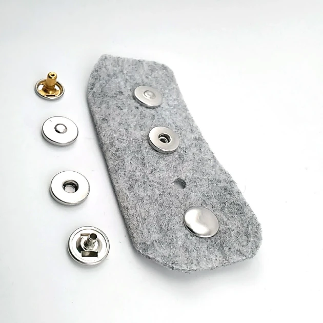 Magnetic Snap Buttons 18 mm Curved Brass Set of 4 ERMK018PR