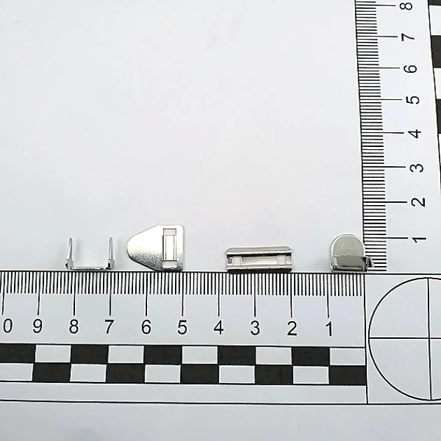 Skirt and Trouser Hook Set of 4 Brass Ak00822PR