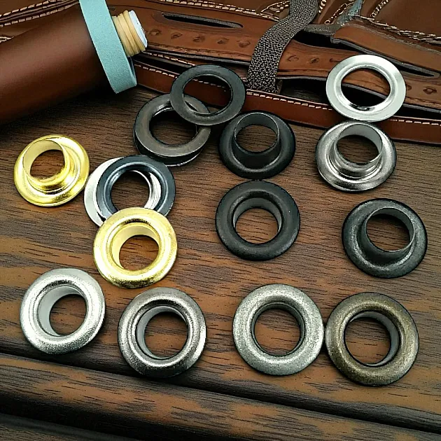 No 5 Pirinç Bombeli Kuşgözü 8 mm (500 Ad/Paket) ERB0005PR