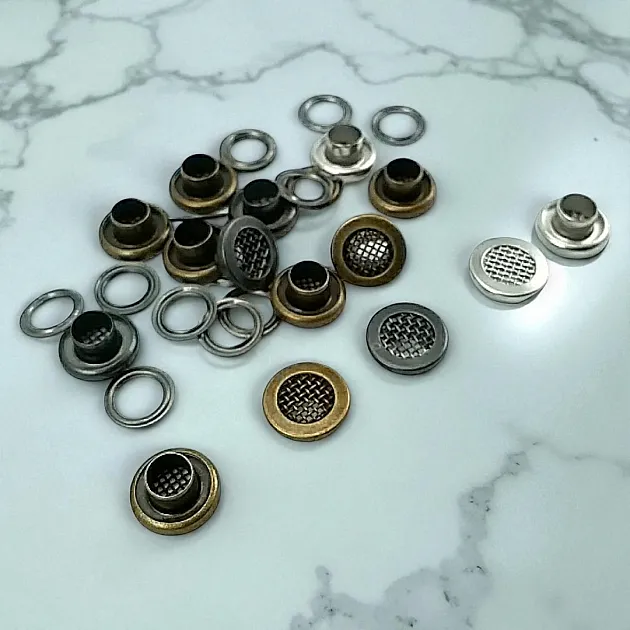 No 3 Pirinç Süzgeçli Kapaklı Kuşgözü 4,6 mm ERSZK0003PR