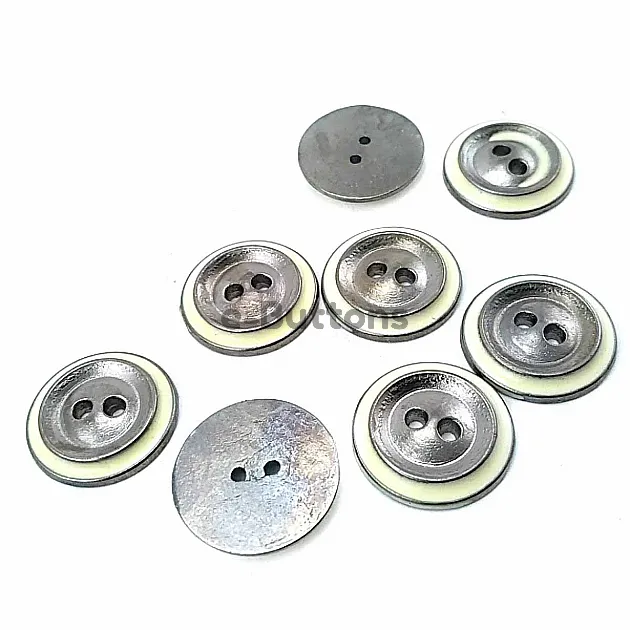 Enameled Button with Two Holes 16 mm - 26 Size D 0014 Enameled Button with Two Holes 16 mm - 26 Size D 0014
