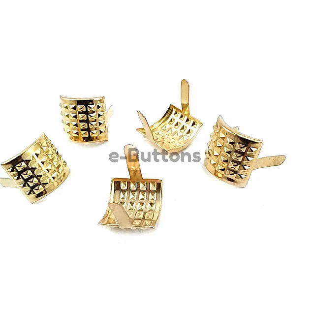 17 x 17.50  mm Piramit Desenli Metal Fiyonk ( 250 Ad/Paket) F0005