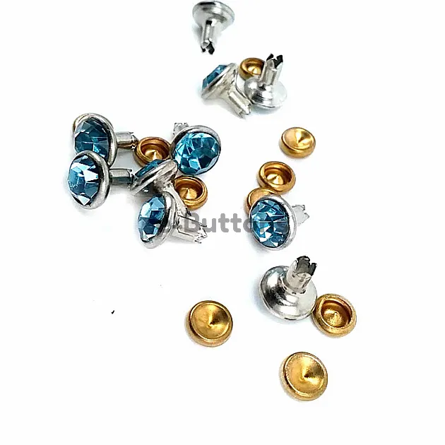8 mm 12 L Rhinestone Rivet R0024
