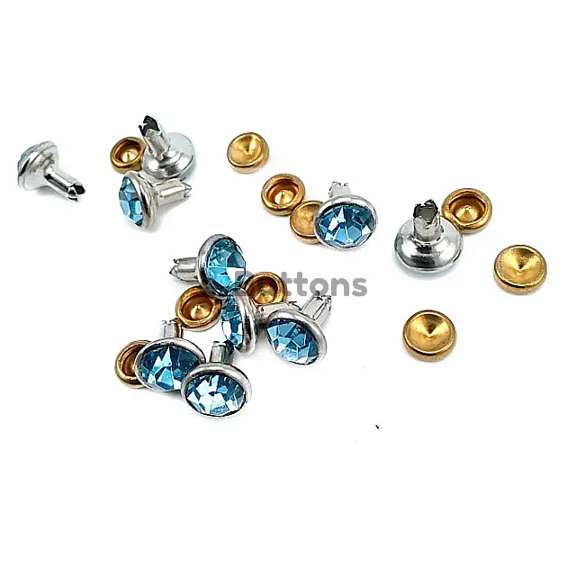8 mm 12 L Rhinestone Rivet R0024