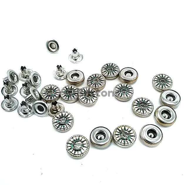 Cam Taşlı Güneş Tasarımlı Rivet 10 mm 16 boy  R0032