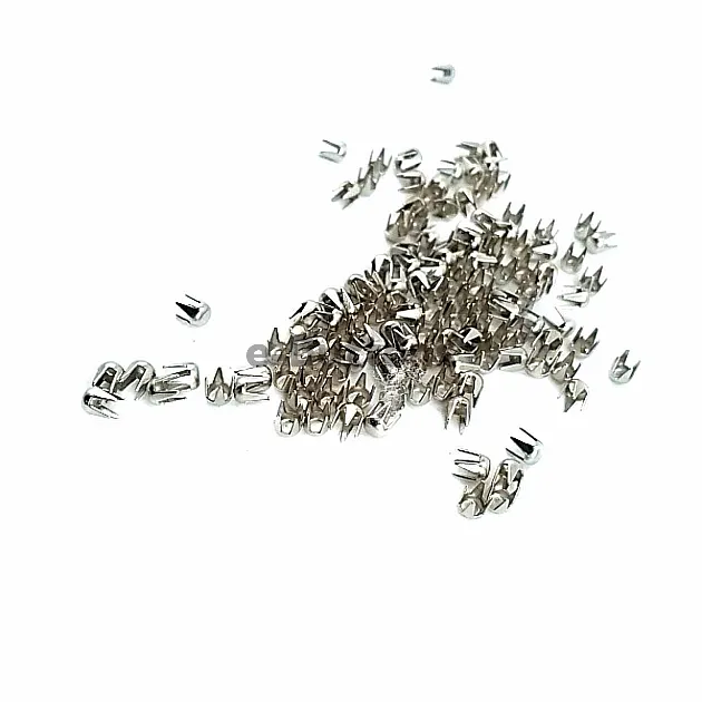 2,5 mm Punk Spikes Spots  Stud Curved Quadruple  (250 Pcs/Pack) TR0012