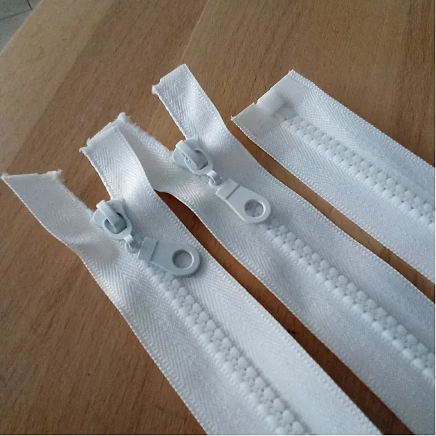 28 cm Type 6 Nylon Coat Zipper – Open End (Separate) ZPHSN0028T6