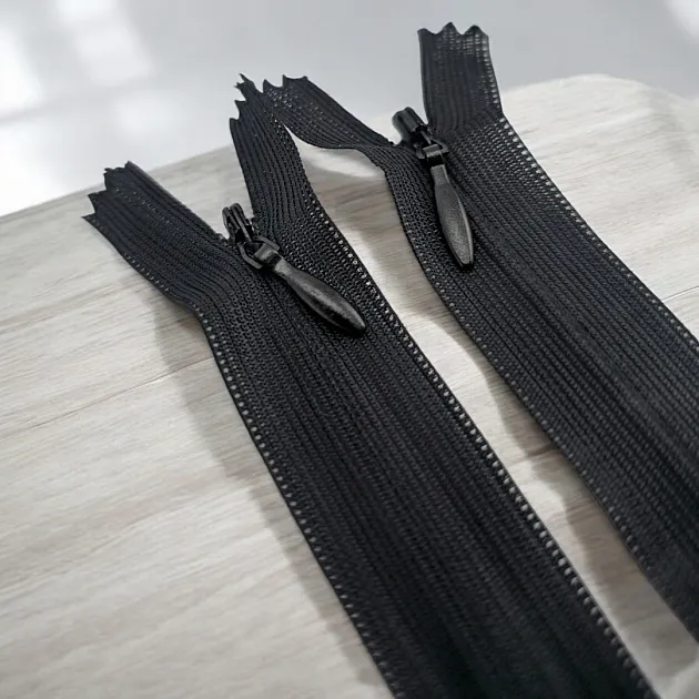30 cm Closed End (Bottom) Hidden Tulle Zipper ZPHSN0030TUL