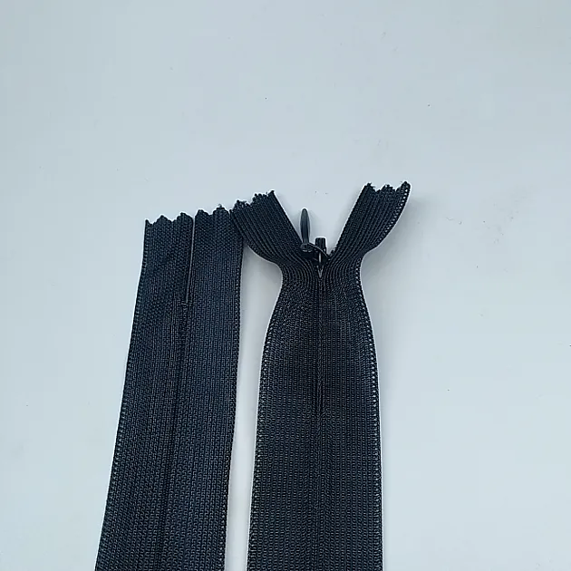 40 cm Closed End (Bottom) Hidden Tulle Zipper ZPHSN0040TUL