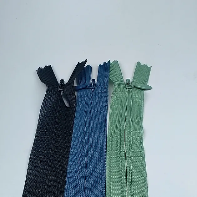 40 cm Closed End (Bottom) Hidden Tulle Zipper ZPHSN0040TUL